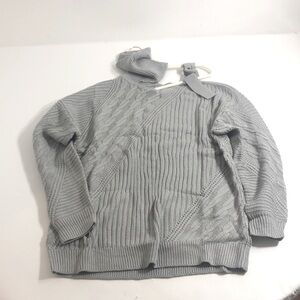 womens XL long sleeve cold shoulder turtleneck